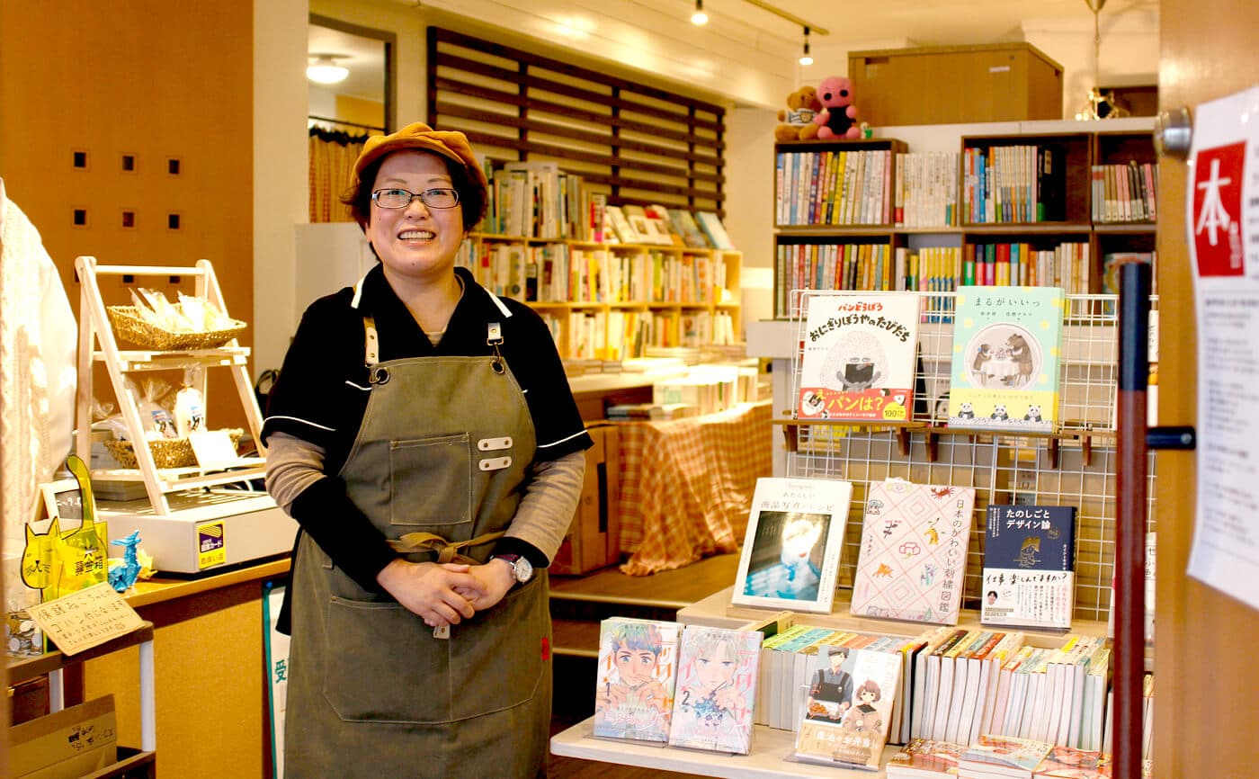 図鑑や辞典が大好き!個性的な本屋さんが語る、本と歩む人生。